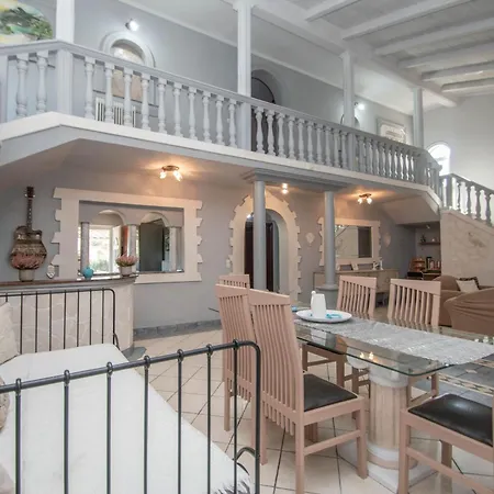 Villa D'arte By 